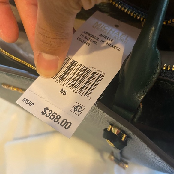 New Michael Kors Arielle Green Satchel Bag Large - Picture 9 of 10